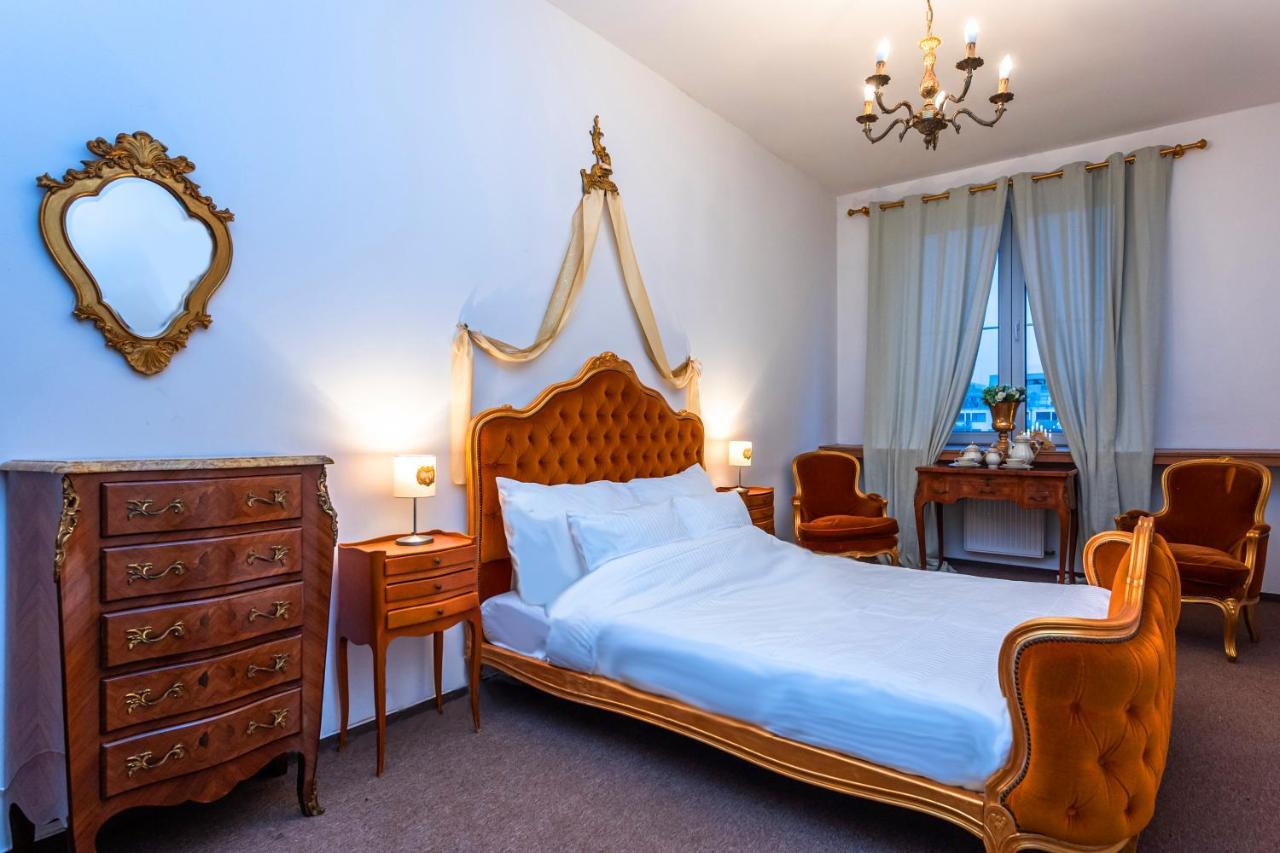 Appartement Bank Invest Apartmens - Old Town à Prague Extérieur photo